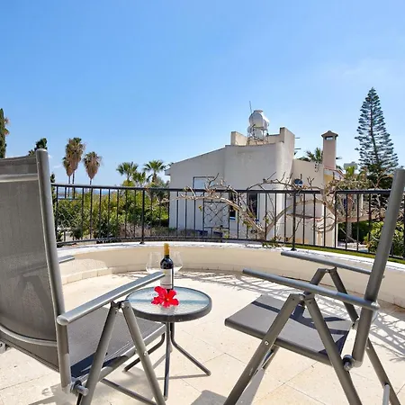 Vella -tranquil Coral Bay Family By The Beach * Peyia