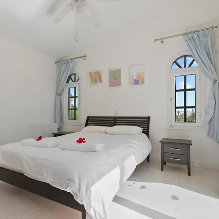 Vella -tranquil Coral Bay Family By The Beach *